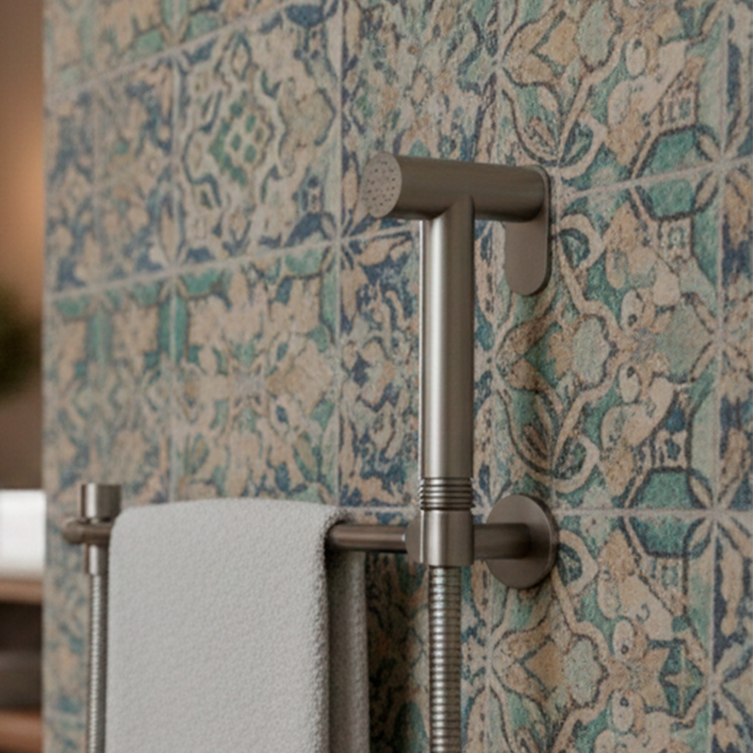 SHATTAF-BIDET-LEVANTE-INOX